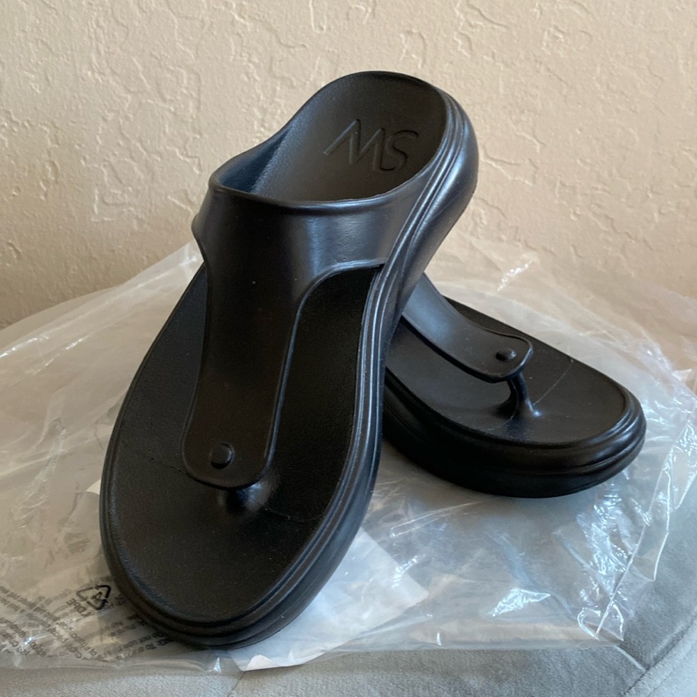 Brand new Stuart Weitzman black sandal